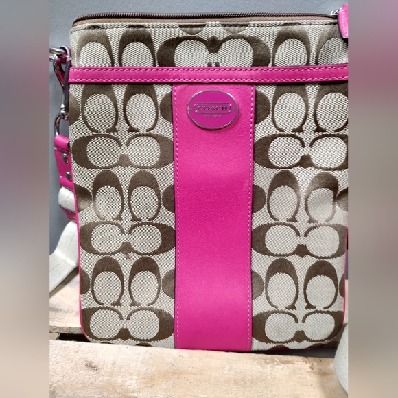 Coach crossbody bag - Picture 2 of 3